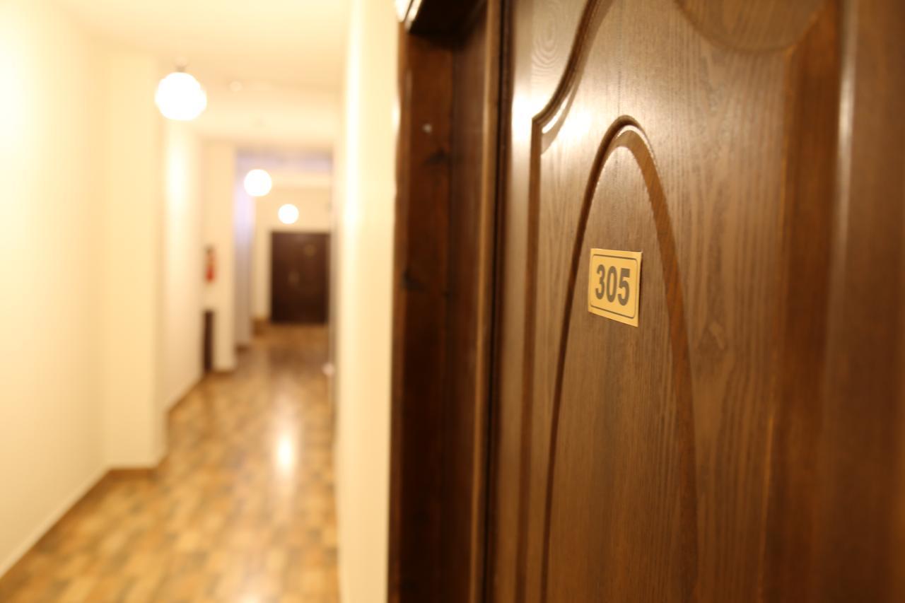 Orient Hotel Наблус Екстериор снимка